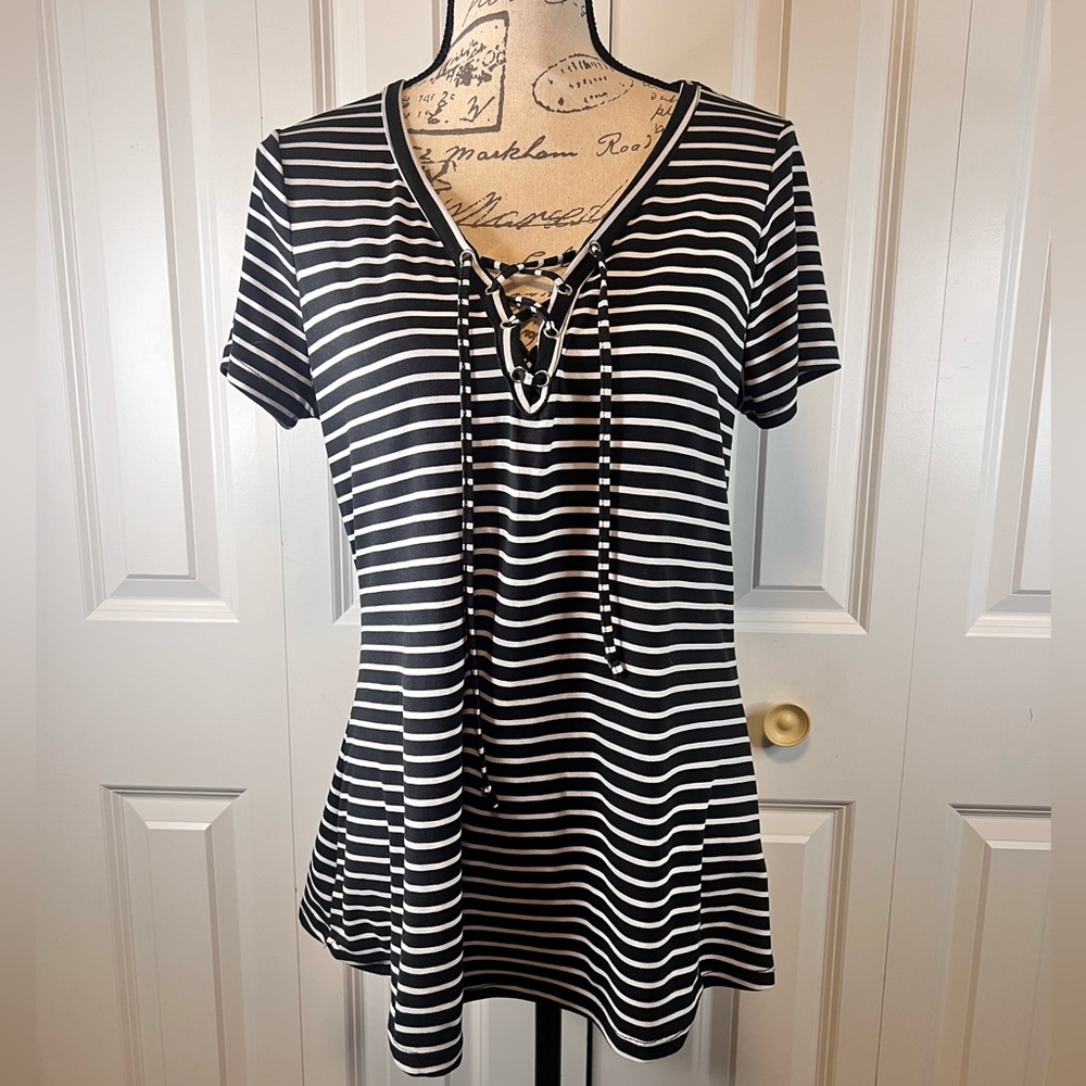 Rue+ Black Stipe Top